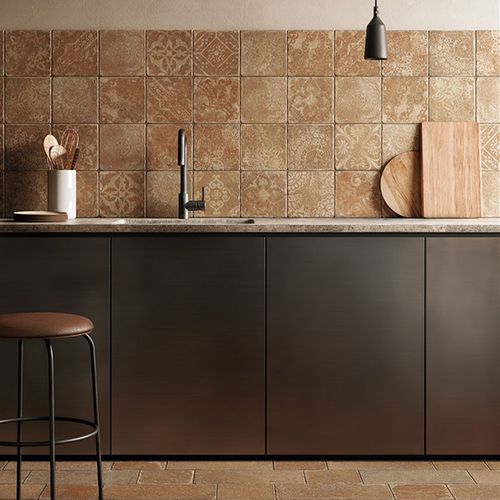 Porcelanato Pomposa Decor Mix Ambra Natural de 20x20.